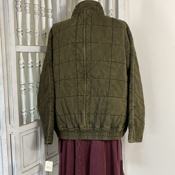 NWT - Free People Dolman Quilted Knit Jacket - Size: M, Color: Dusted Military - Picture 9 of 16